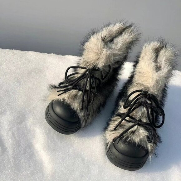 Luxury Winter Boots โ Made in Quebec ๐จ๐ฆ โ Brand New - Picture 2 of 6